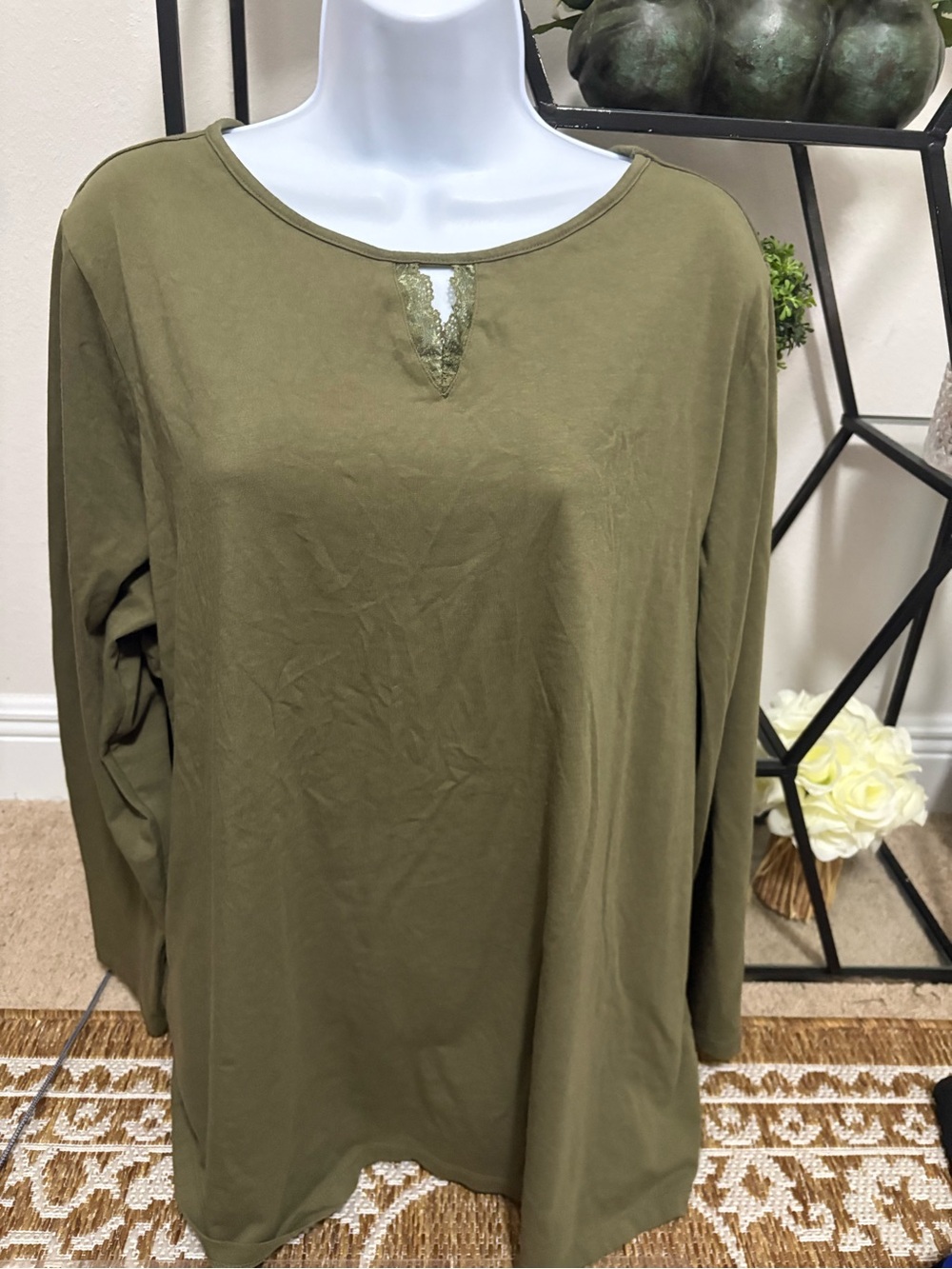 Denic & Co womens plus 2X long sleeve scoop neck lace embelished green top
